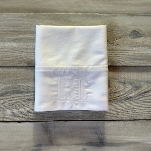 Monogram Pillow case, Set of Monogrammed Pillowcases, pillowcase, monogram, dorm, graduation gift, personalized pillowcase, mrmrs, wedding