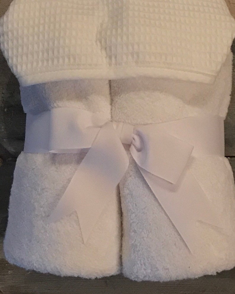 Blissful Mixed Hooded Towel main image 1