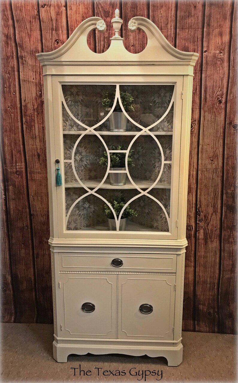 Farmhouse Antique White Duncan Phyfe China Cabinet Corner Hutch