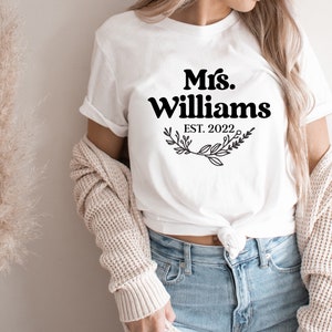 Custom Mrs Shirt / UNISEX FIT / Bride Shirt, Mrs Shirt, Boho Bride Shirt, Retro Bride Shirt, Est Shirt, Gift for Bride, Personalized Mrs