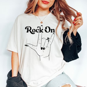 Rock On Shirt * UNISEX FIT * Ring Finger Shirt, Rock N Roll Bride, Engaged Shirt, Rock On Ring Finger Shirt, Vintage Bride