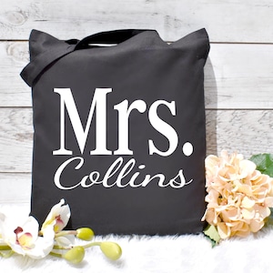 Custom Mrs Tote. Personalized Mrs Tote. Bride Tote. Bridal Tote. Custom Tote.  Newlywed Tote. Honeymoon Tote. Bridal Tote. Wedding Tote.