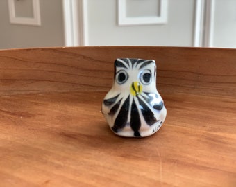 Vintage Ceramic Pottery Mexican Owl Animal Totem Gift / Tonala Pottery Hand-Painted Souvenir Figurinine / Small Mexican Folk Art Owl
