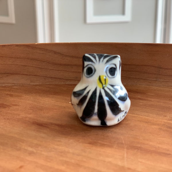 Vintage Ceramic Pottery Mexican Owl Animal Totem Gift / Tonala Pottery Hand-Painted Souvenir Figurinine / Small Mexican Folk Art Owl