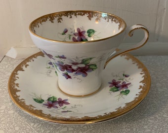 Taza y platillo de porcelana fina Aynsley vintage, diseño floral violeta púrpura, borde dorado