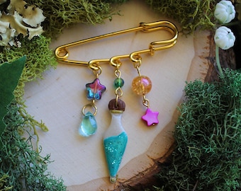 Handmade Fantasycore Trinket Pin, Whimsical Pins, Trinket Safety Pins, Fairycore, Hobbitcore, Fantasycore, Bag Pins