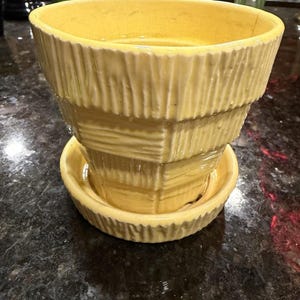 Vintage Yellow Basketweave Ceramic McCoy Pottery Flower Pot & Saucer 4”