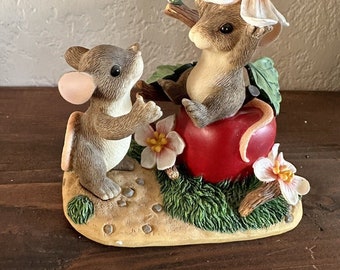 Fitz and Floyd Charming Tails Apple of My Eye Figurine Mice and Apple 3 3/4&quot; High