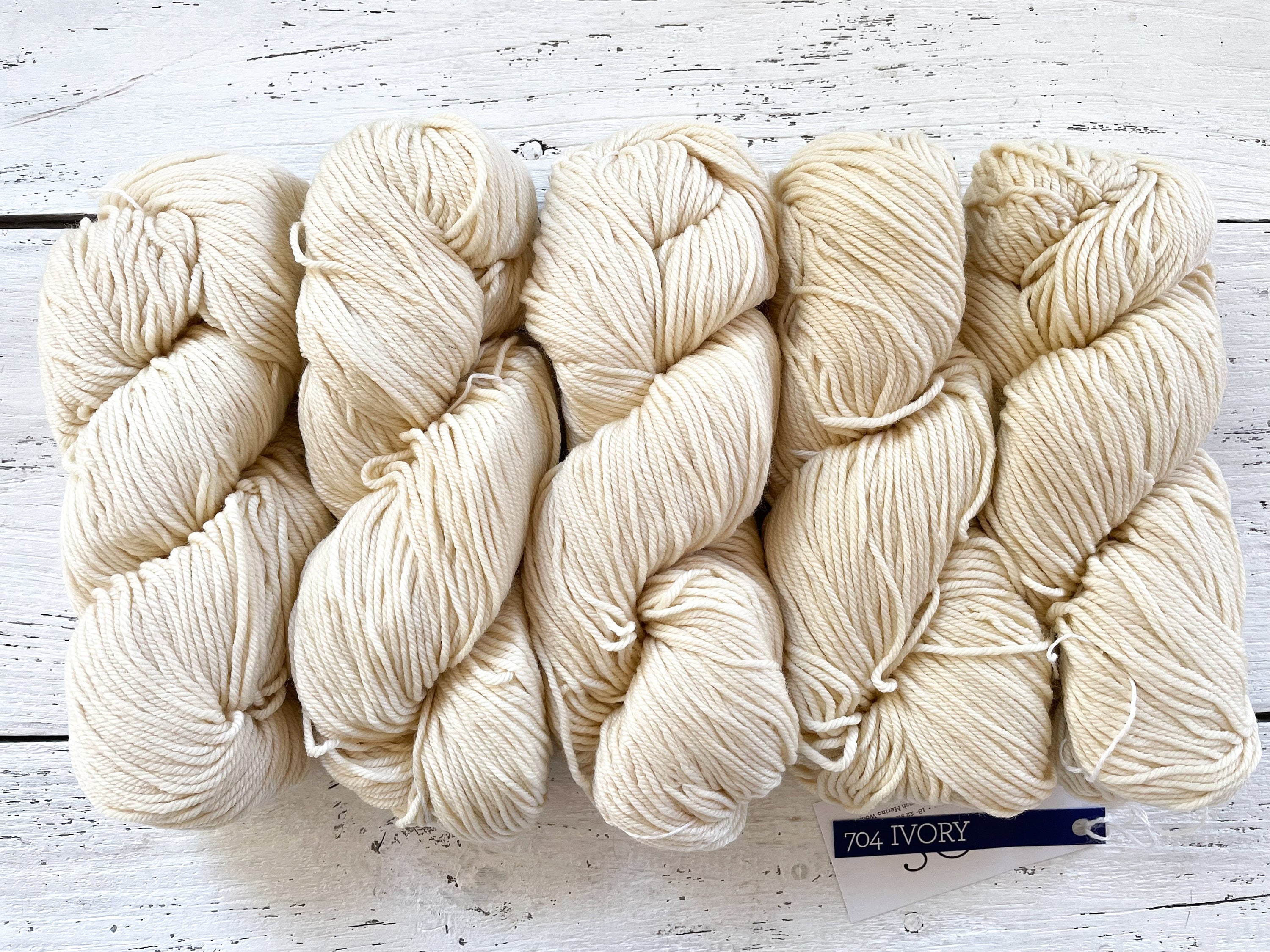Malabrigo RIOS - IVORY |Worsted Weight Yarn (4) ,4 Ply, 100% Superwash Merino Wool, Malabrigo Yarn, Gift for Knitters or Crocheters