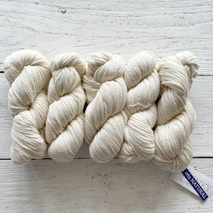 Luxurious 6-Ply Merino Wool Yarn for Hand Knitting & Crocheting - Ivory,  1.76oz