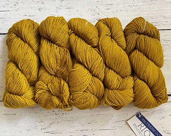 Malabrigo RIOS - FRANK OCHRE | Worsted Weight Yarn (4) ,4 Ply, 100% Superwash Merino Wool, Malabrigo Yarn, Gift for Knitters or Crocheters