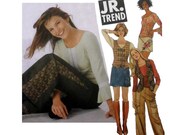 Cargo-Hosen, Mini-Rock, Weste und Top Nähen stricken Muster Junioren Grösse 11/12, 13/14, 15/16 JR. Trend ungeschnittenen Einfachheit 5355