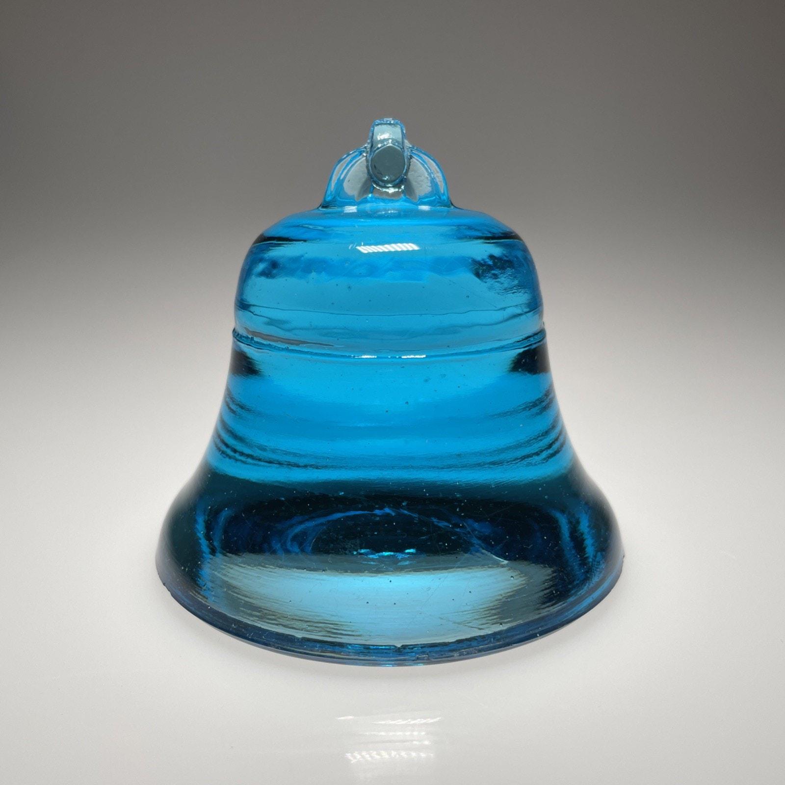 Ancien Beurrier Ou Bonbonnière En Verre Ciselé Manganèse Glass UV Glow