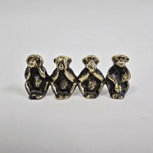 Vier koperen apen, beeldje van vier wijze apen, woondecoratie, verzamelobject, bronzen kunst