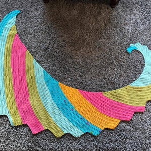 Surf's Up, shawl crochet pattern, uk terms, digital download image 1