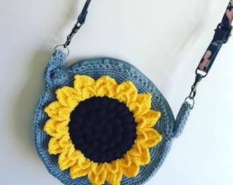 Sunflower Crochet Pattern, digital download, uk terms