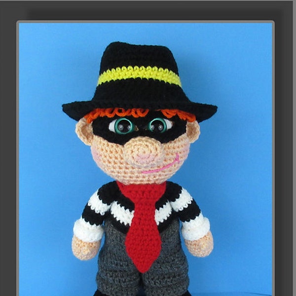 Thief crochet pattern, McDonalds, hamburglar, ronald McDonald (English PDF file only, this is not the finished doll)