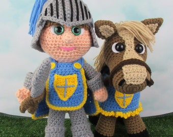 Knight And His Horse crochet pattern, horse, night, medieval (English PDF file only, this is not the finished doll)