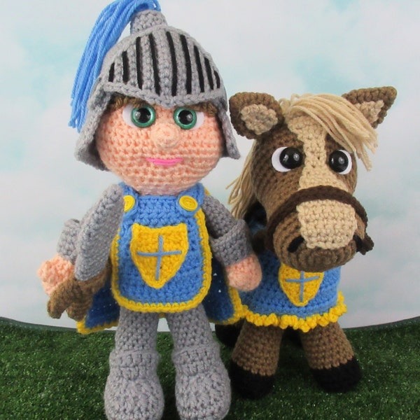 Knight And His Horse crochet pattern, horse, night, medieval (English PDF file only, this is not the finished doll)
