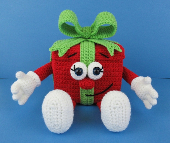 Christmas Present crochet pattern, Crochet gift box pattern (English PDF file only, this is not the finished doll)