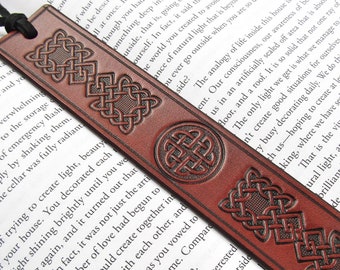 Celtic Shield Leather Bookmark, Premium Genuine Leather Bookmark for Him/Her, Handmade in 4 Colors, Celtic, Irish, Scottish Gift, Accessory
