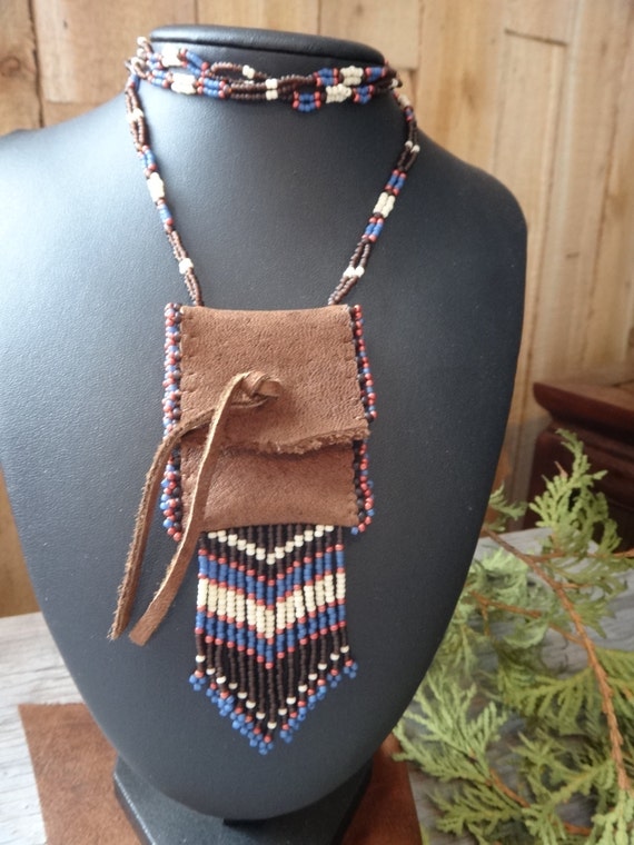 Medicine Pouch. Beaded Moose Leather Pouch Necklace. Traditional
