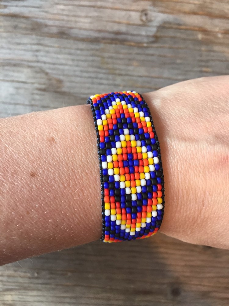 ネイティブアメリカンのビーズブレスレット。アメリカ