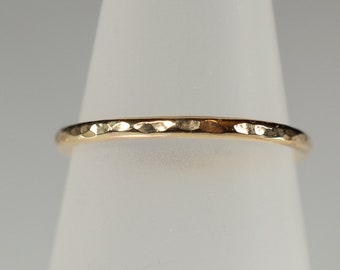 Goldfilled stacking ring hammered look