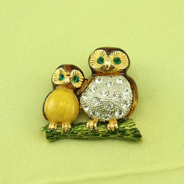 RHINESTONE Belly OWL Figural Buddy Pair Green Eyed Enameled GT Pin; Disaster Relief