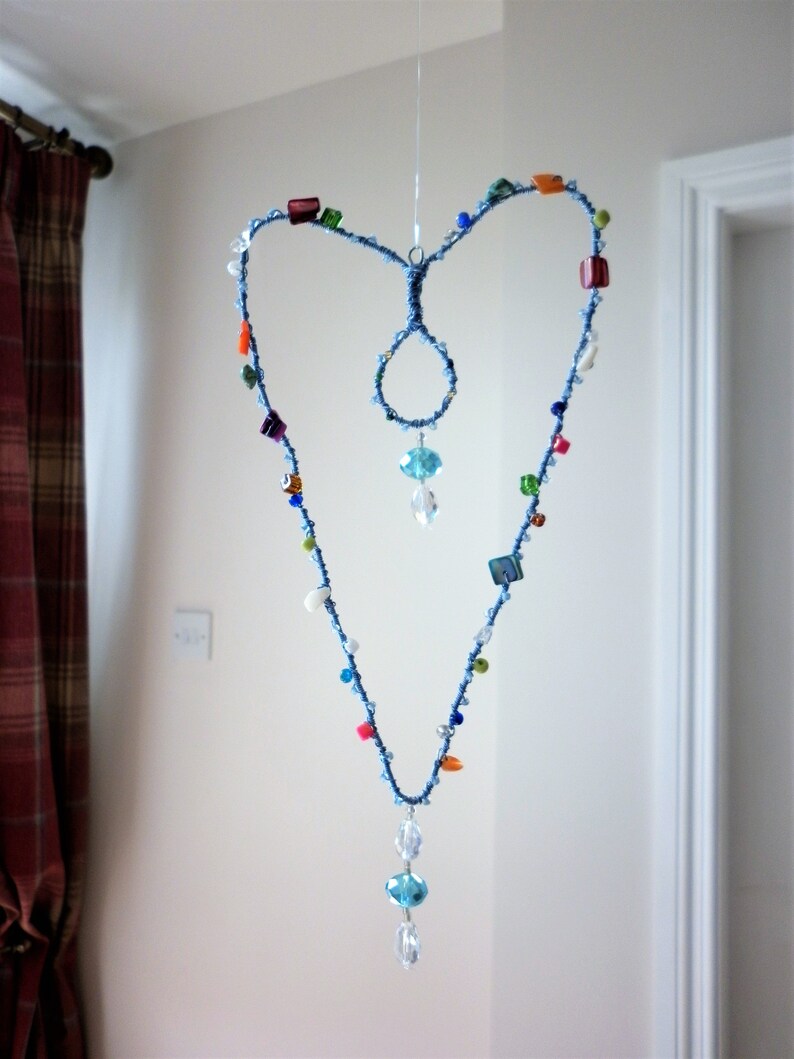 Heart shaped Suncatcher Dreamcatcher crystal beaded Window garden decoration Handmade wire-wrapped