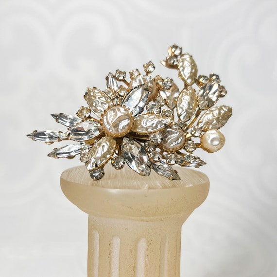 Vintage Beau Jewels Dented Pearls and Rhinestone … - image 1