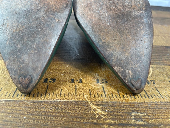 Vintage green leather heels size 8.5  De Liso Deb… - image 5