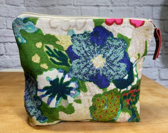 Green floral makeup bag