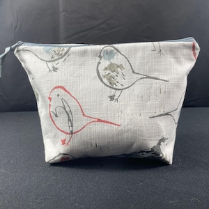 Bolso hecho a mano, único en su tipo, con estampado de pájaros caprichosos, forrado, tipo cartera, bolso de mano, bolso de mano para cosméticos, de viaje.