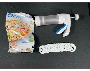 Prensa para galletas Wilton con 12 discos y 2 cilindros, mango ergonómico fácil de apretar