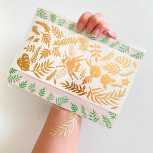 Can I Use Gold Foil In A Temporary Sunflower Tattoo? Can I Use Gold Foil In A Temporary Sunflower Tattoo?