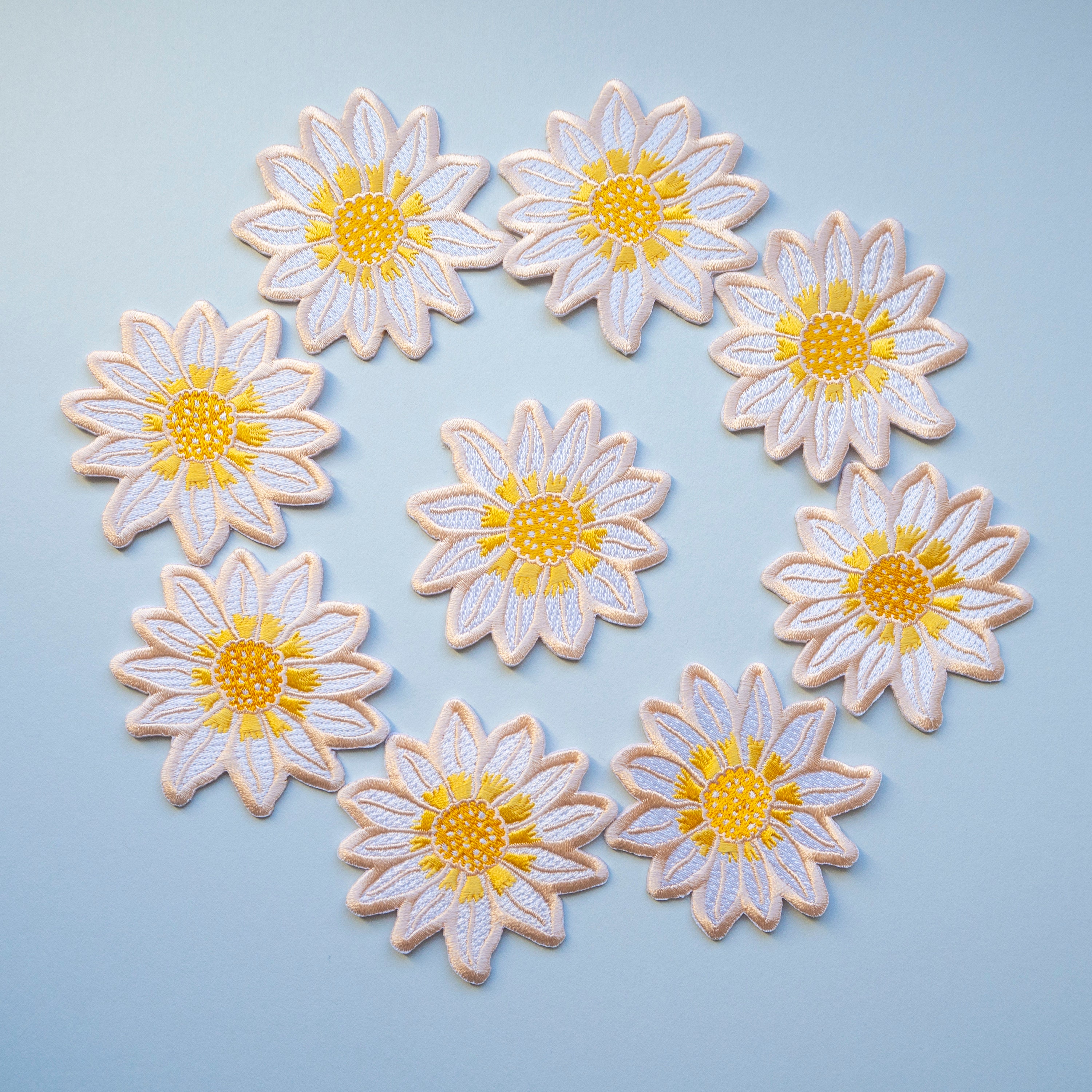 Daisy Flower Embroidered Iron-on Patch – Little Paisley Designs