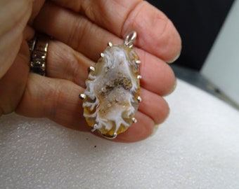 oco OCHO GEODE COLGANTE engastado a mano en plata de ley con cadena de plata de ley de 18"