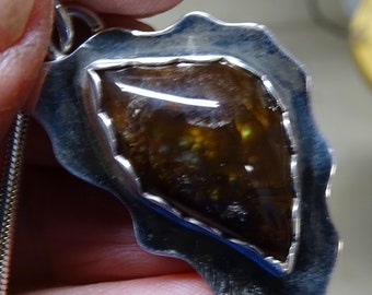 FIRE AGATE PENDANT Bisel hecho a mano engastado en plata de ley con cadena de plata de ley