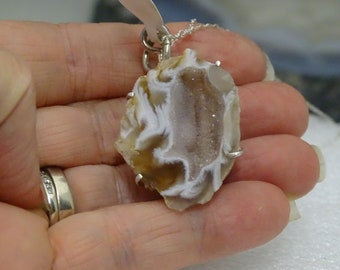 COLGANTE DE OCHO GEODE.. Juego hecho a mano en plata de ley con cadena de plata de ley de 18".