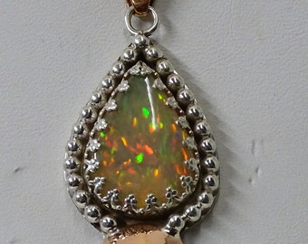 COLGANTE WELO OPAL Hecho a mano 6 qt. Conjunto de bisel de colores arcoíris fuera de este mundo en plata de ley con detalles en cobre... Cadena de plata de ley