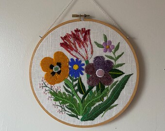 Embroidered flower mix