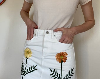 floral mini skirt (size 27)