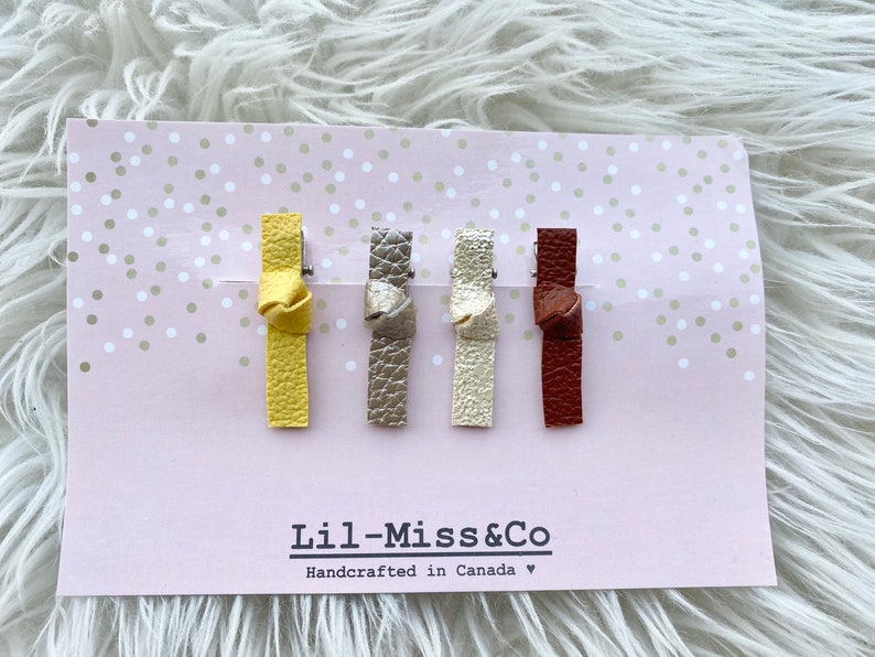 Set of 4 Baby Hair clips toddler hair clips piggy tail clips Bow clips Hair clips Girls Hair Clips baby mbaby clips leather clips
