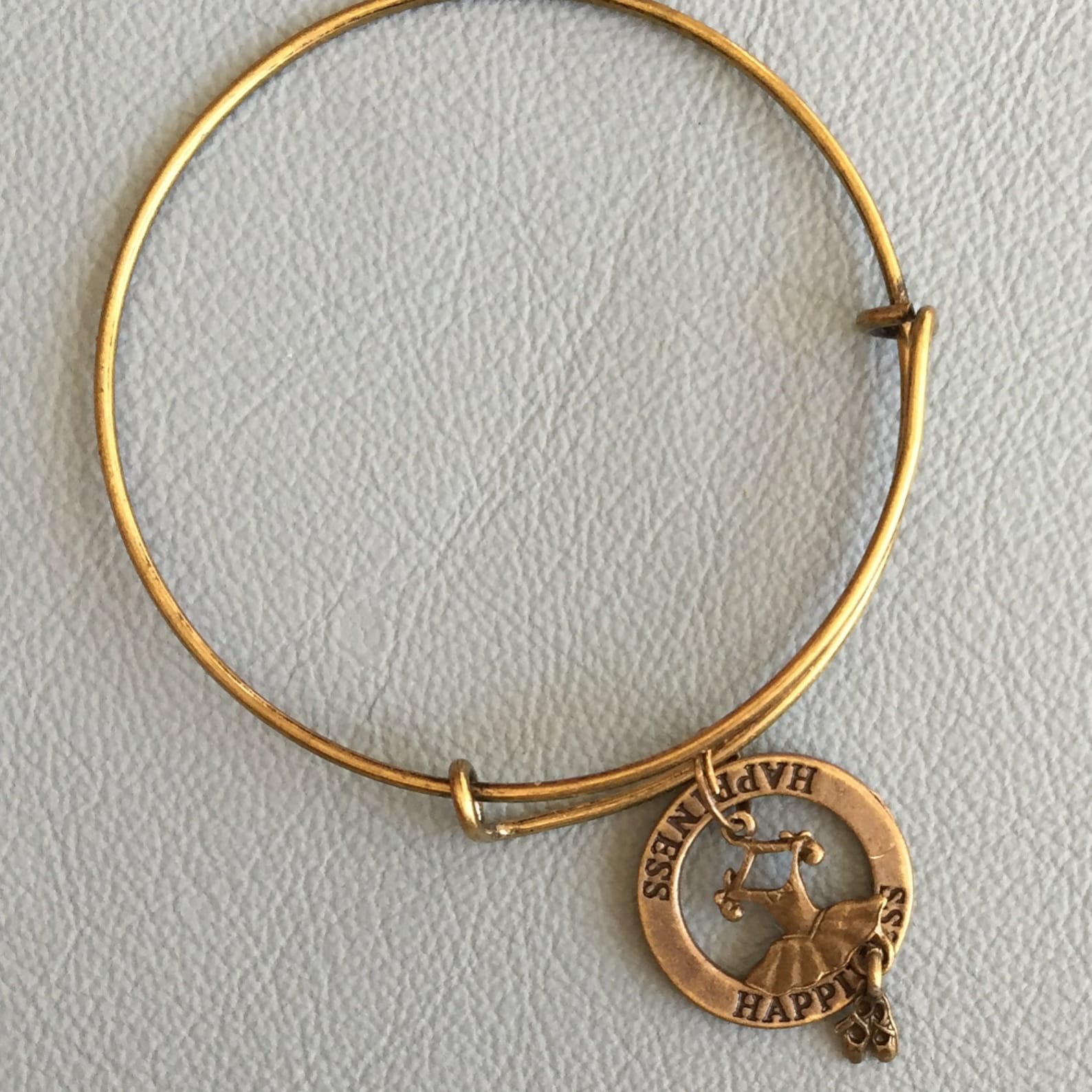 antique bronze ballet dancer *** inexpensive price *** charms, happiness, toe shoes antique bronze ballet dancer *** inexpensive price *** charms, happiness, toe shoes