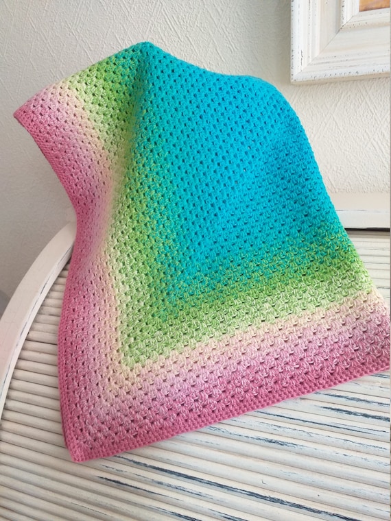 NEW BEAUTIFUL HAND KNITTED LINED PINK BABY BLANKET