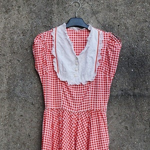 Vestido de dia guingão vermelho branco dos anos 1940 tamanho XS True Vintage Cotton