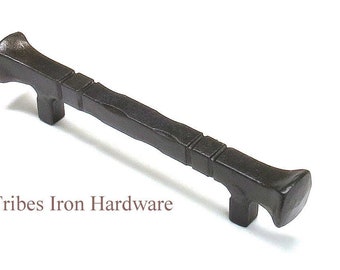 Tirador de cajón de gabinete de hierro forjado, tirador de armario de cocina, tirador de puerta antiguo, varilla cuadrada de 5.5" de cabeza plana de 96 mm, forjado a mano por herrero.