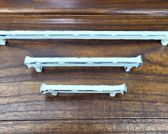 Shabby Chic Drawer Pull, Distressed Cream White Cabinet Pull handle, Farmhouse Kitchen Cupboard Hand Forged Rustic Wrought Iron 3 Size Pulls