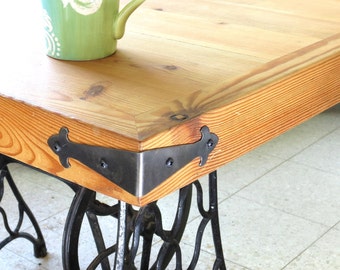 4 Decor Corner Braces, Small Wrought Iron Angle Plates, Furniture Metal Brackets, Antique Cabinet, Farmhouse Chest, Table Trunk Box Hardware